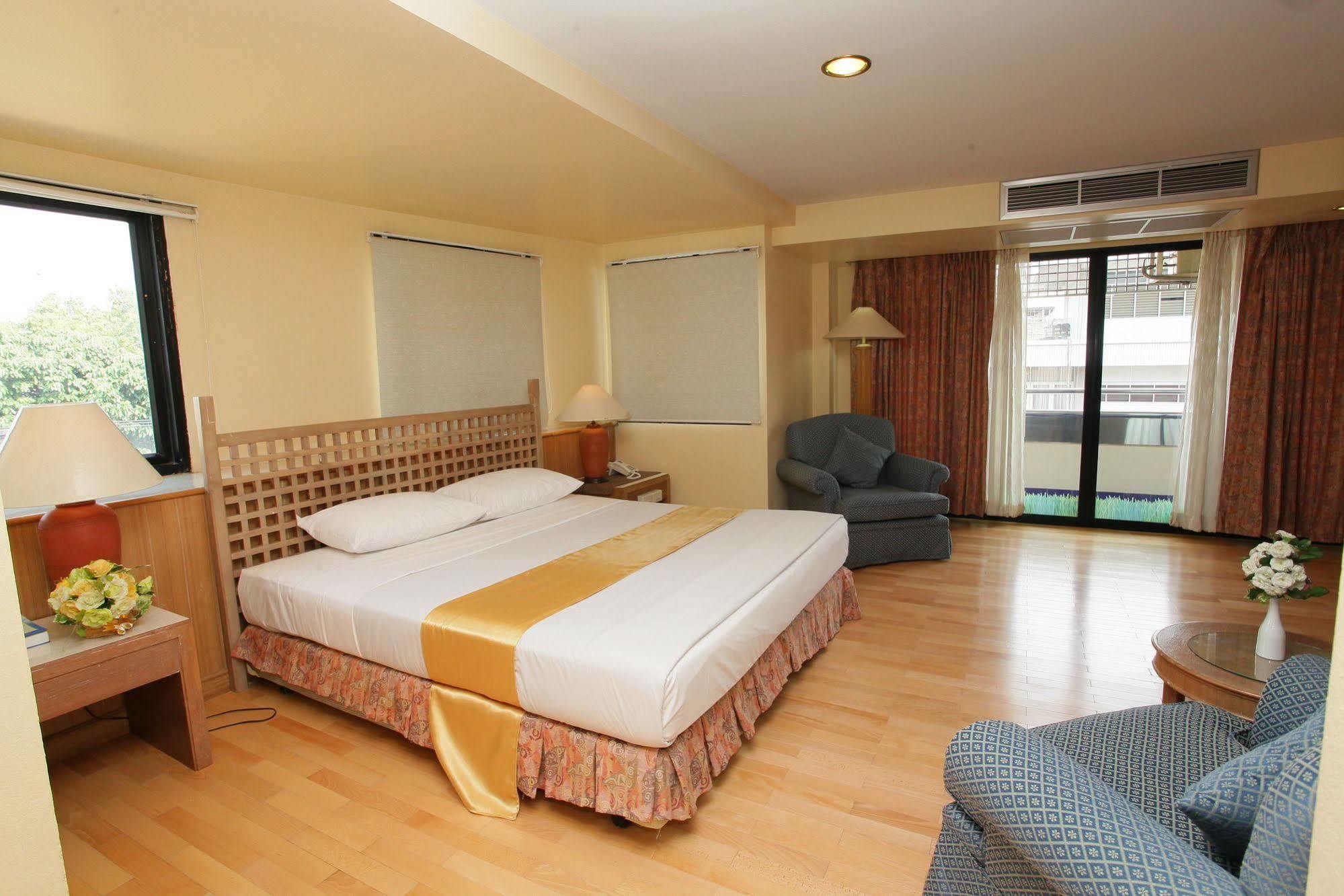 Pin Hotel Lampang Exterior foto